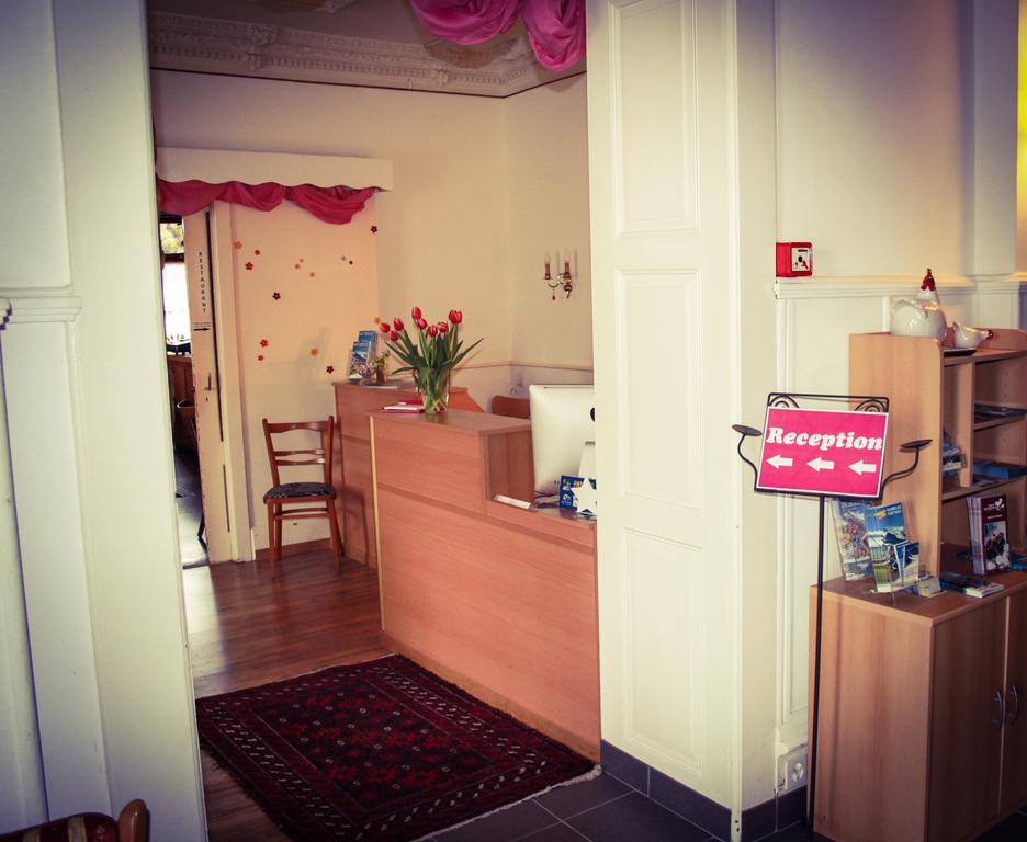 Basicrooms Hotel Unterseen Eksteriør billede