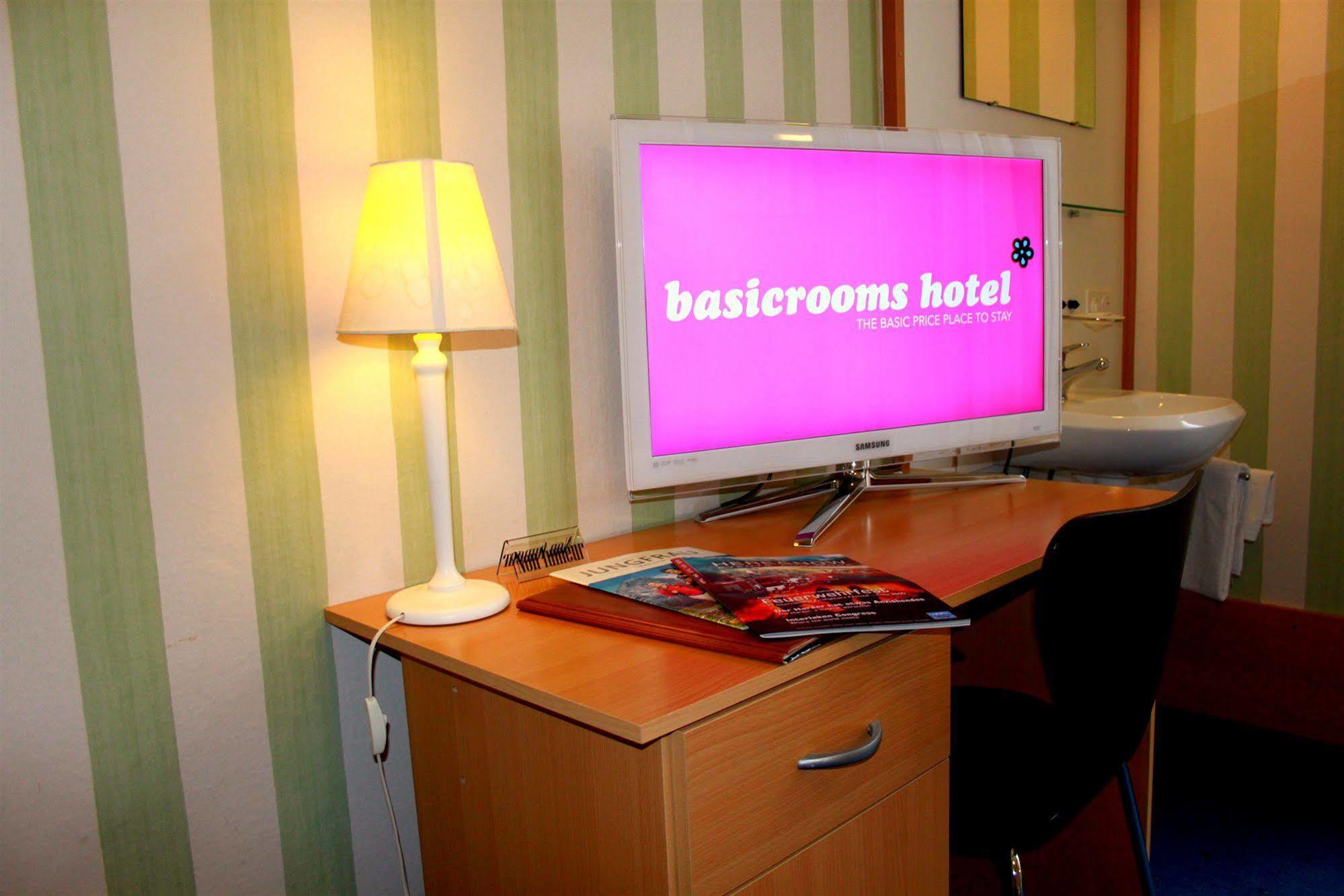 Basicrooms Hotel Unterseen Eksteriør billede