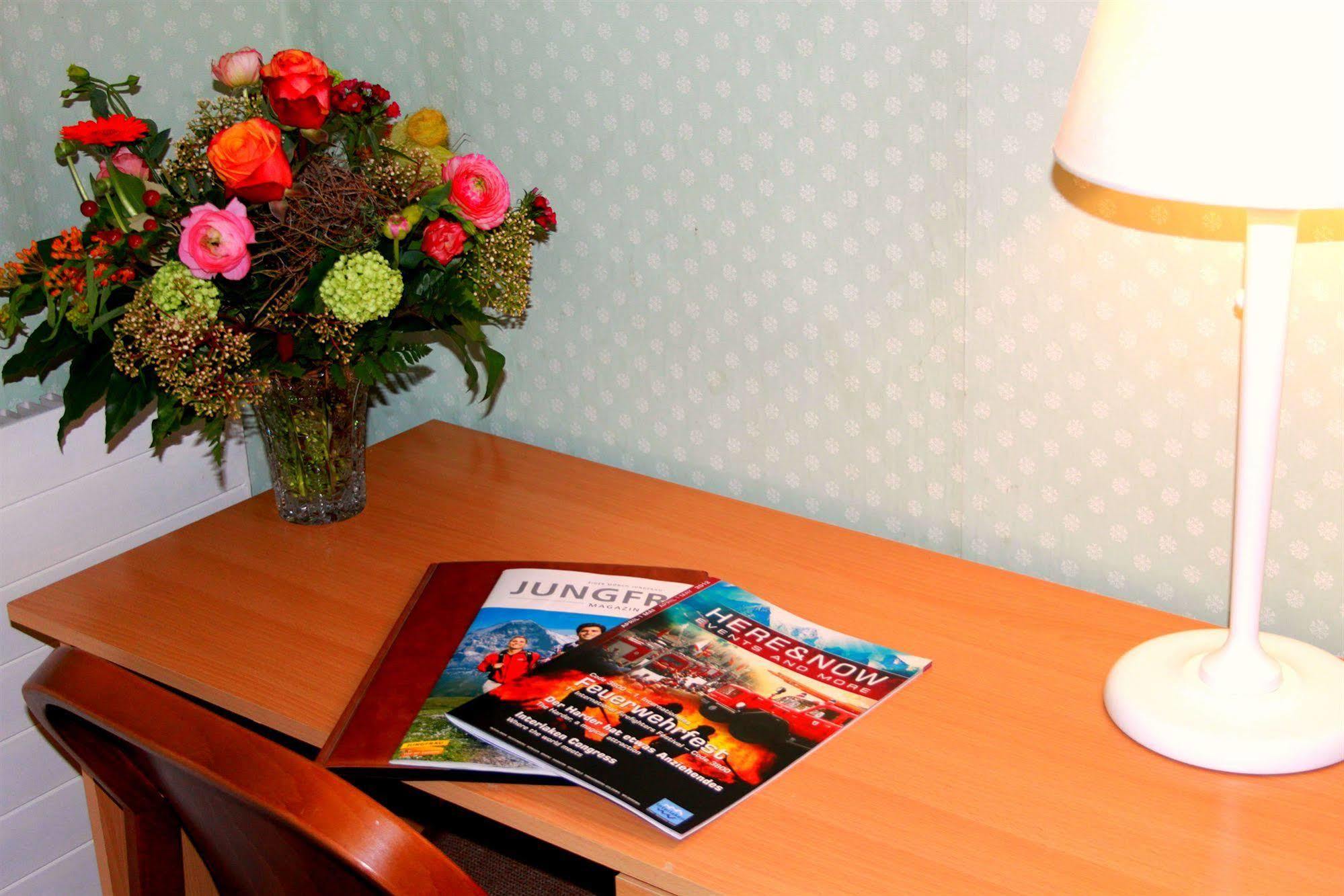 Basicrooms Hotel Unterseen Eksteriør billede